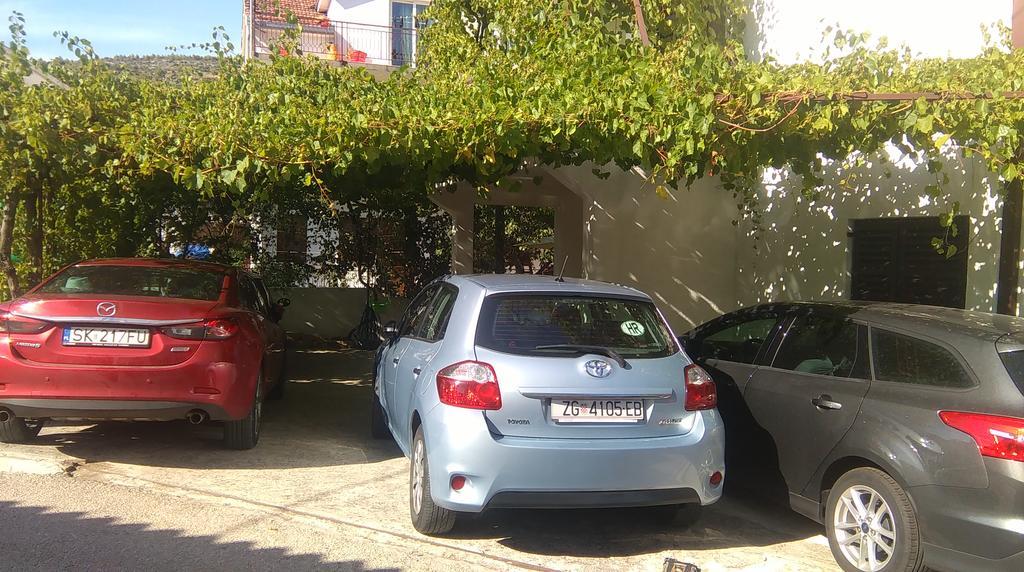 Apartments Iva I Marko Marina Εξωτερικό φωτογραφία